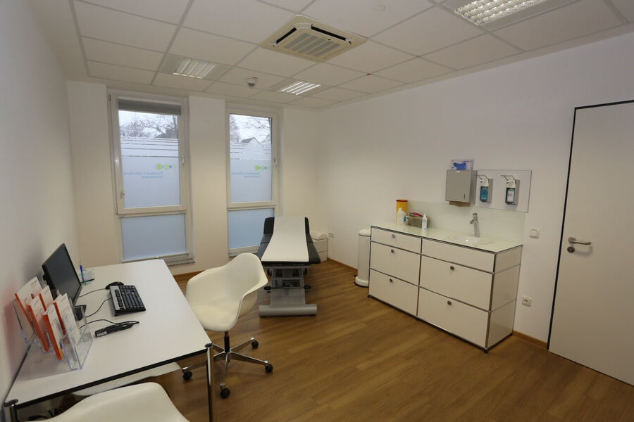 Behandlungszimmer Orthopädie 360° Leverkusen Schlebusch