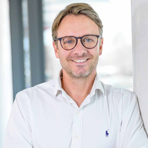 Christoph Haenisch Christoph Haenisch