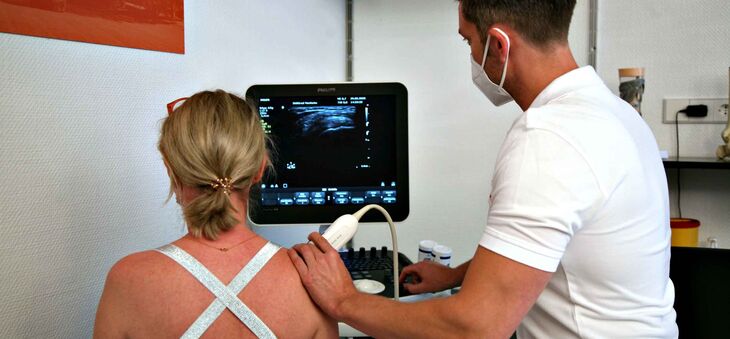Orthopädie 360° Monheim Ultraschall Untersuchung 