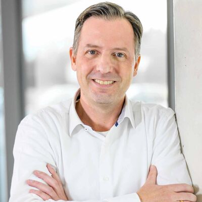 Dr. med. Alexander Carls