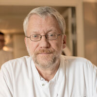 Dr. Harald Lundberg Dr. Harald Lundberg