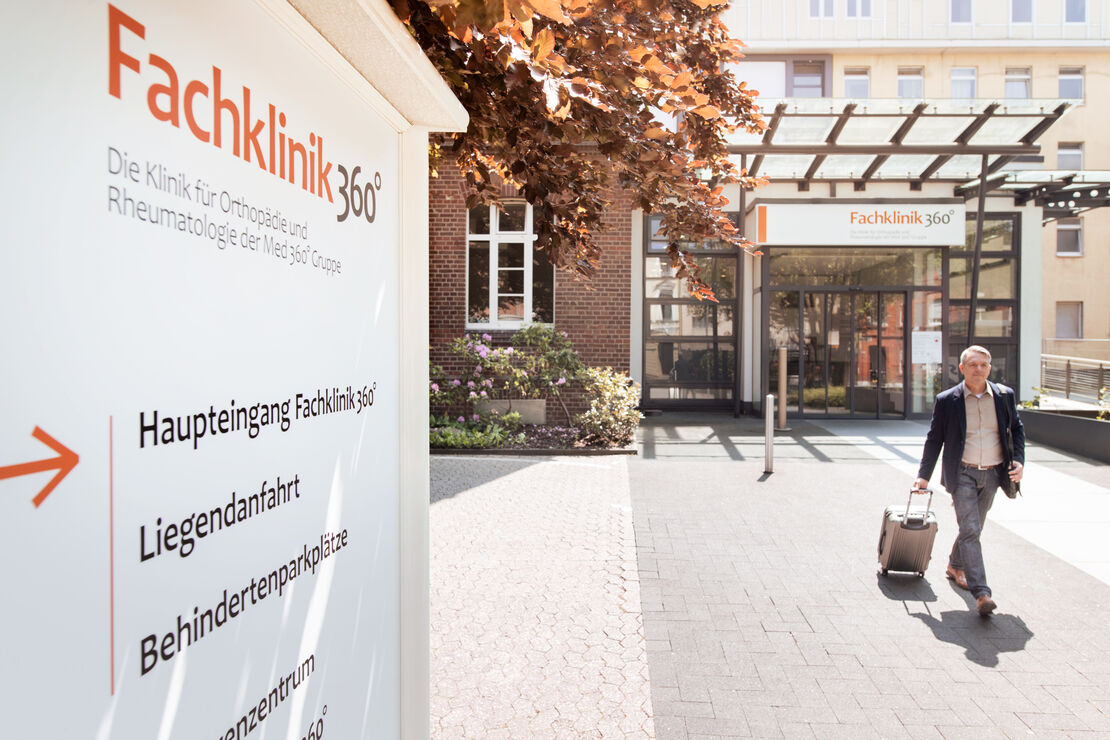 Orthopädie Fachklinik 360° Ratingen Eingang der Fachklinik 360° für Orthopädie und Rheumatologie in Ratingen