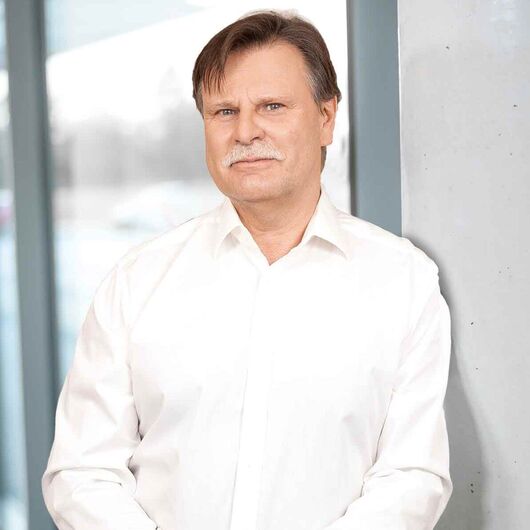 Dr. med. Dr. sportwiss. Hartmut Pape Dr. med. Dr. sportwiss. Hartmut Pape