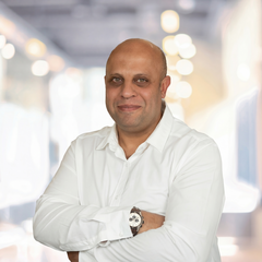 Dr. medic Akram Swaileh