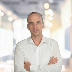 Dr. med. Lutz van Heek